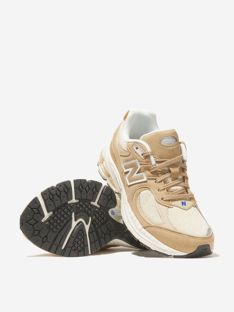 Girls New Balance Sneakers | Kids 2002 Lace Up Logo Trainers In Beige